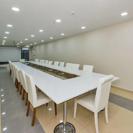 Hotel Harmony Merter & 4*