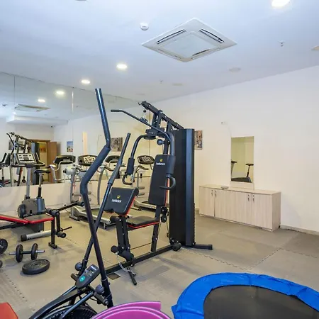 酒店 梅尔泰尔星际酒店 4*